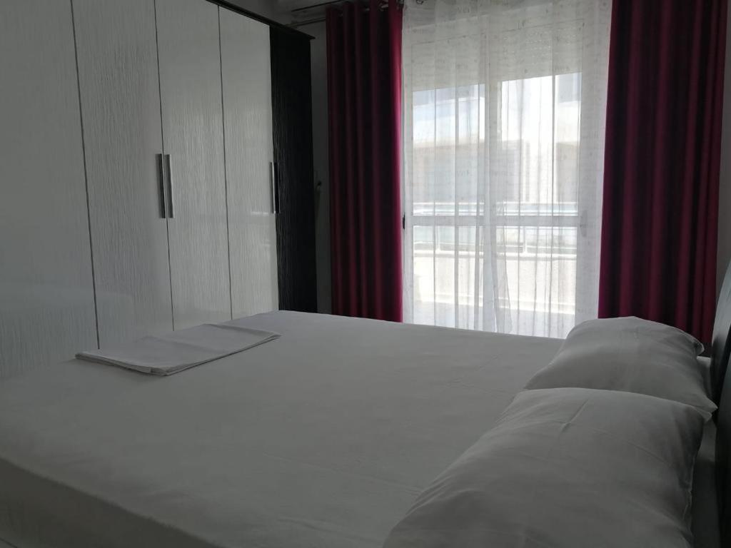 Bilal Golemi Sea View Apartment Sarandë Exteriör bild